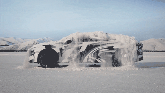 Этот электромобиль сам очищает себя от снега… как собака от воды