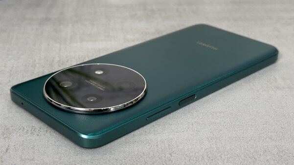 Даже недорогой смартфон может быть технологичным и красивым. Обзор Huawei nova 12i