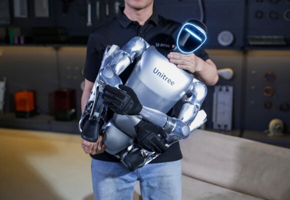 В Китае создали «дешёвого» гибкого робота: он может держать паяльник и открывать бутылки