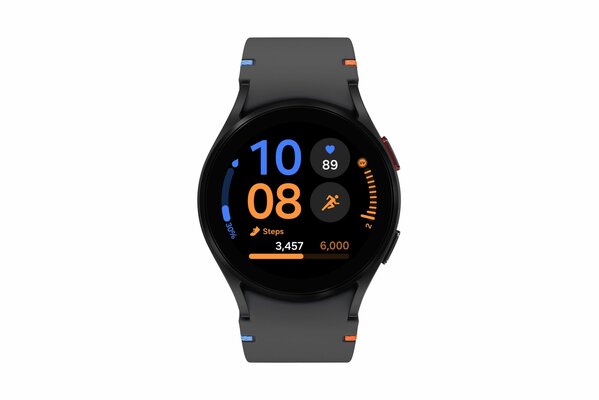 Представлены часы Galaxy Watch FE: меньше наворотов в пользу более доступной цены