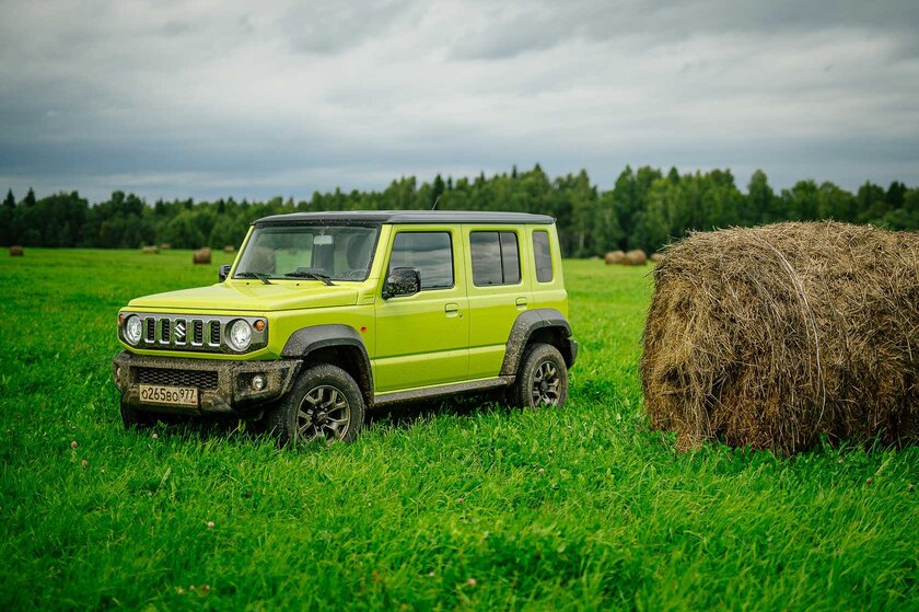 Легенда становится практичной. Обзор пятидверного Suzuki Jimny (2023)