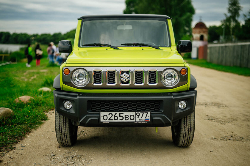 Легенда становится практичной. Обзор пятидверного Suzuki Jimny (2023) — Знакомство. 4