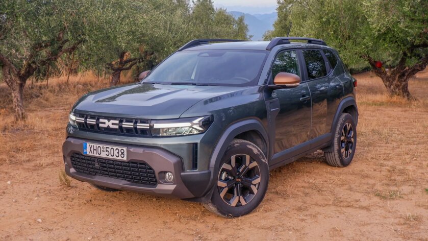 Король доступных внедорожников? Обзор Dacia Duster 2024 года — Комплектация и цены. 1