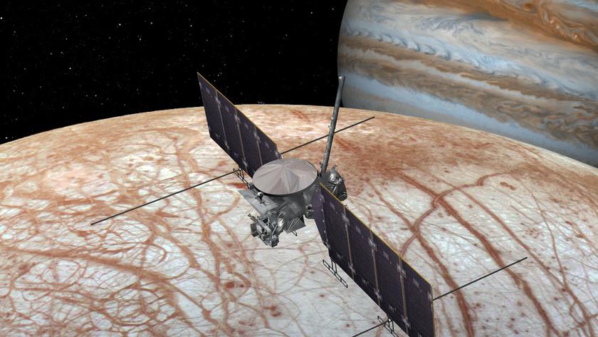 NASA запустила в космос Europa Clipper: зонд будет искать жизнь на спутнике Юпитера