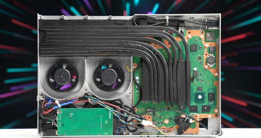 PlayStation 5 превратили в кастомный геймерский ноутбук за почти 3000 долларов