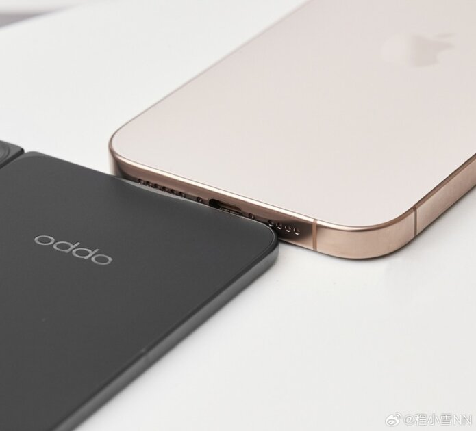 Сверхтонкий OPPO Find N5 показался на новых фото, его сравнили с iPhone 16 Pro Max