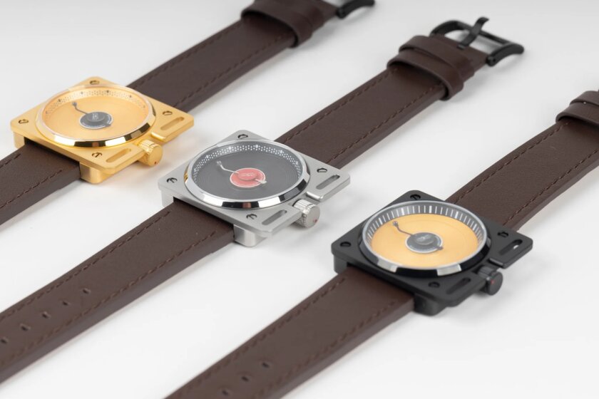 Представлены часы Vinyl Record Automatic Watch в виде мини-проигрывателя винила