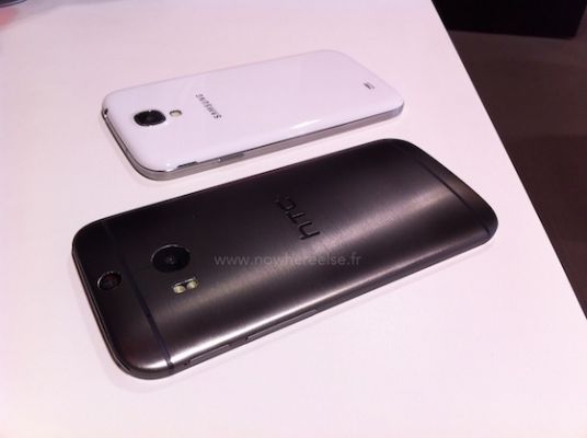 Новые фотографии HTC One