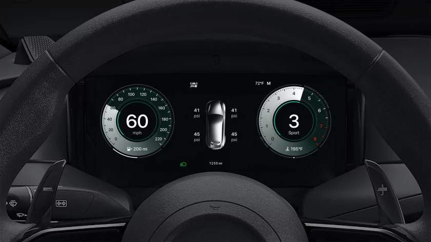 Apple представила CarPlay Ultra — когда iPhone управляет всем, от климата до тахометра