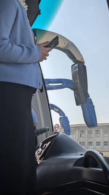 Побывал в стране, прилетая в которую не надо выключать режим АВИА. Связь и смартфоны в Северной Корее