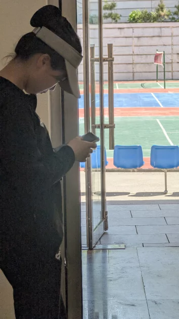 Побывал в стране, прилетая в которую не надо выключать режим АВИА. Связь и смартфоны в Северной Корее