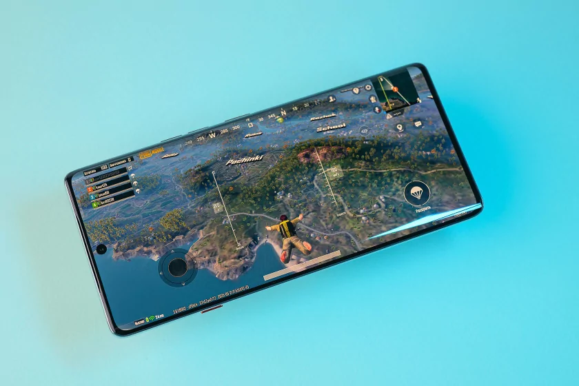 Недорогой смартфон с ИИ, модным корпусом и 144 Гц: обзор TECNO CAMON 40 Pro 5G