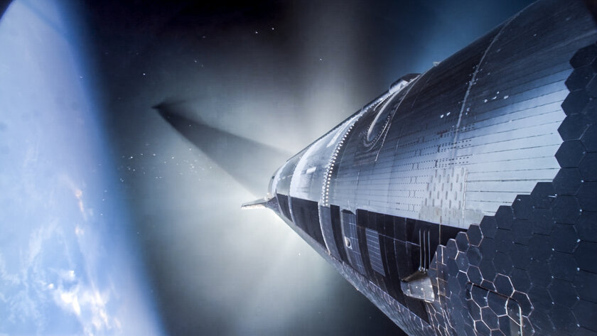 Такого вы точно не видели! Фото и видео полёта ракеты Starship из двигательного отсека