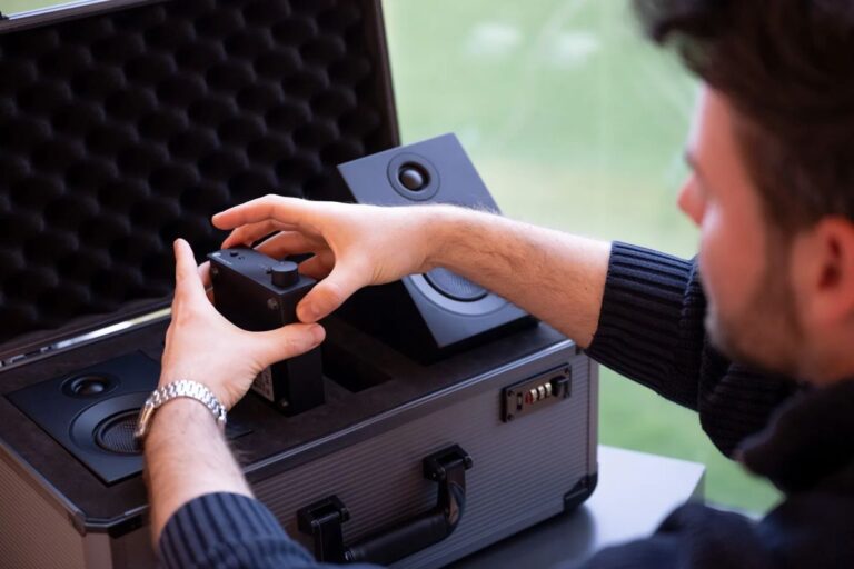 Музыка в дорогу: Pro-Ject представила стереосистему Travel Set