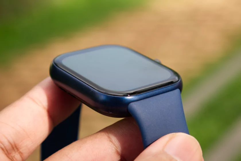 Это самые дешёвые часы Redmi — и они до абсурда хороши! Обзор Redmi Watch Move за 23 доллара — Технические характеристики. 1