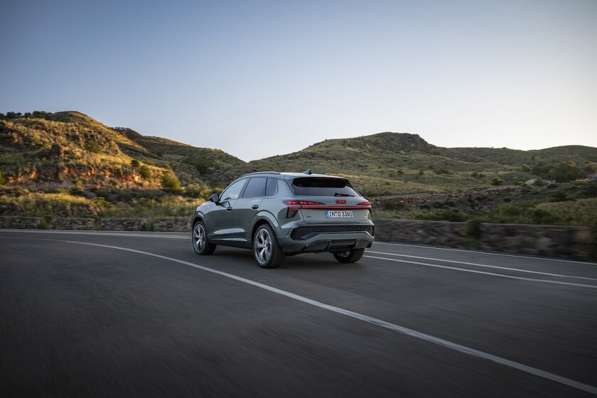 Фары с micro-LED и салон из переработанных материалов: Audi представила новый Q3