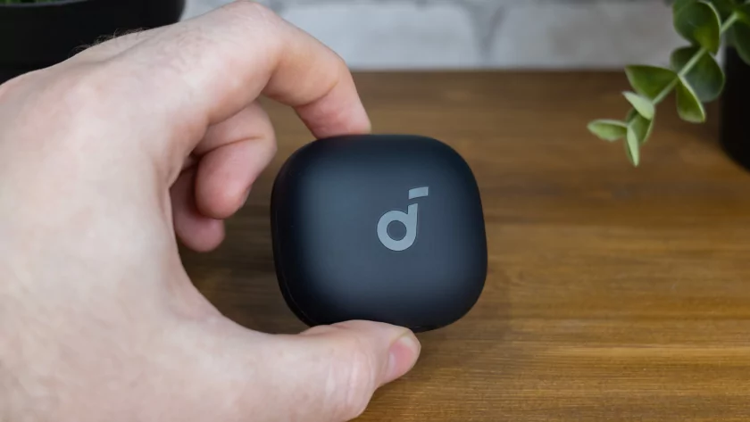 Оказывается, качественные наушники могут быть недорогими. Обзор Soundcore P40i — Отзыв. 1