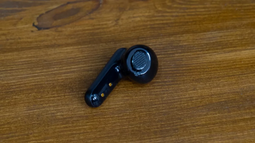 Оказывается, качественные наушники могут быть недорогими. Обзор Soundcore P40i — Комплектация и дизайн. 5
