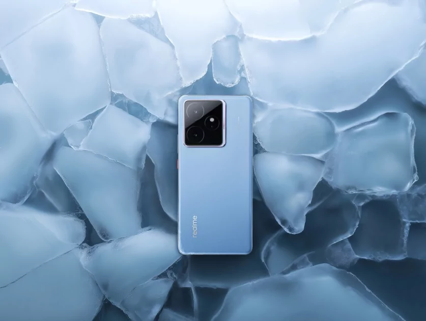 В России появились смартфоны realme GT 7, включая лимитированную версию от Aston Martin Formula One