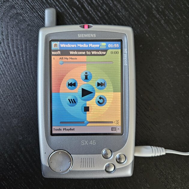 Встречайте Siemens SX 45 — Windows смартфон из 2001 года