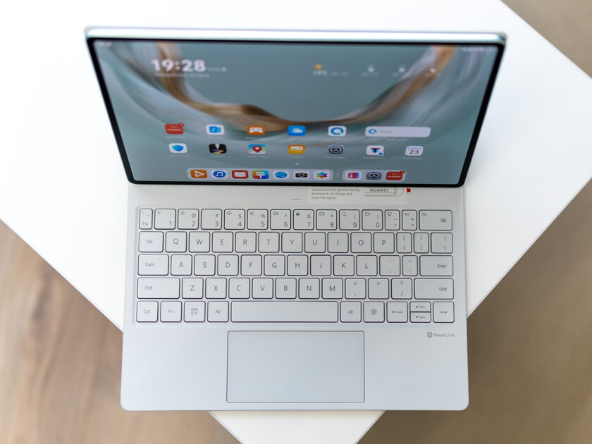 Планшет с «бумажным» экраном и компьютерным офисным пакетом — обзор HUAWEI MatePad Pro 12,2" 2025