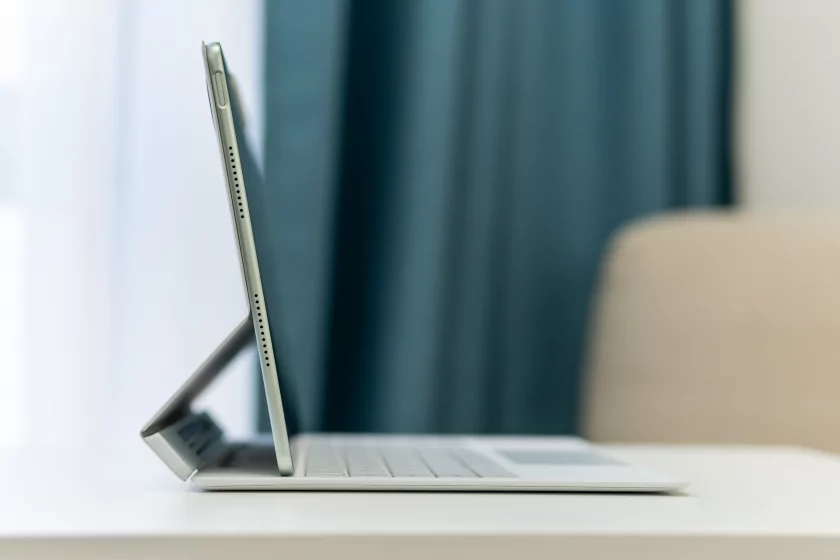 Планшет с «бумажным» экраном и компьютерным офисным пакетом — обзор HUAWEI MatePad Pro 12,2" 2025