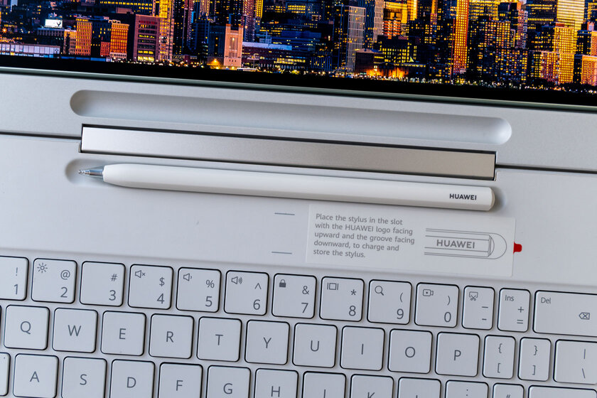 Планшет с «бумажным» экраном и компьютерным офисным пакетом — обзор HUAWEI MatePad Pro 12,2" 2025