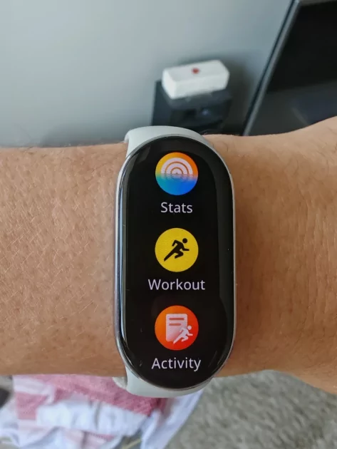 Это лучший Mi Band из всех — исправили главную проблему. Обзор Xiaomi Smart Band 10 — Умные функции, фитнес и мониторинг здоровья. 2