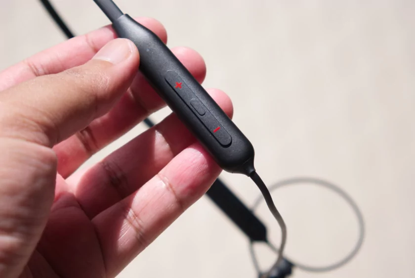 Если брать наушники для спорта, то только такие. Обзор OnePlus Bullets Wireless Z3 — Дизайн. 2