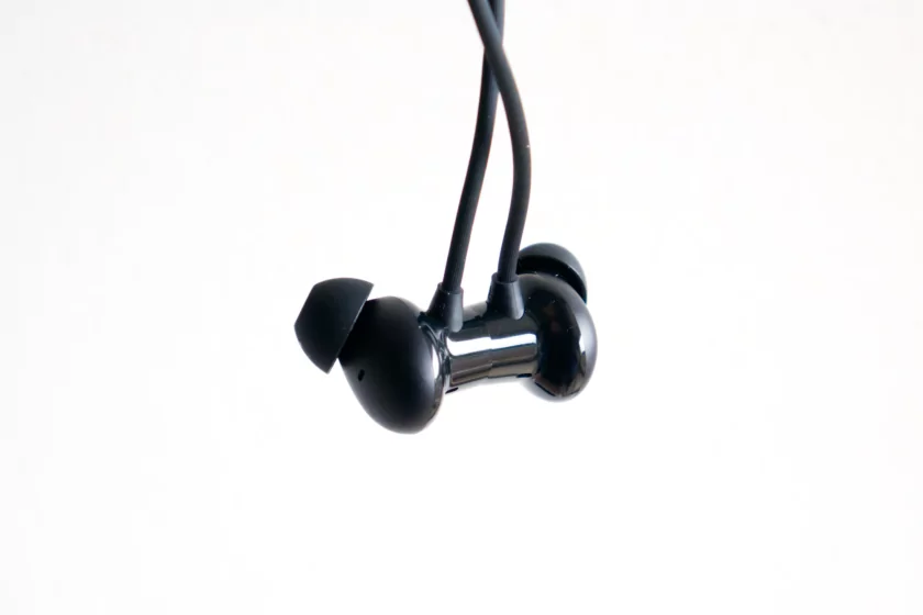 Если брать наушники для спорта, то только такие. Обзор OnePlus Bullets Wireless Z3 — Автономность. 1