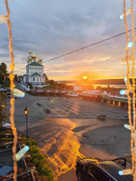200 Мп, телеобъектив и классные портреты: обзор фотовозможностей HONOR 400 Pro