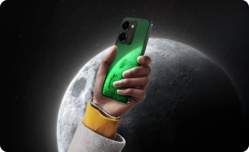 Этот смартфон подвинул всех на российском рынке: обзор realme P3 Ultra — Дизайн. 3