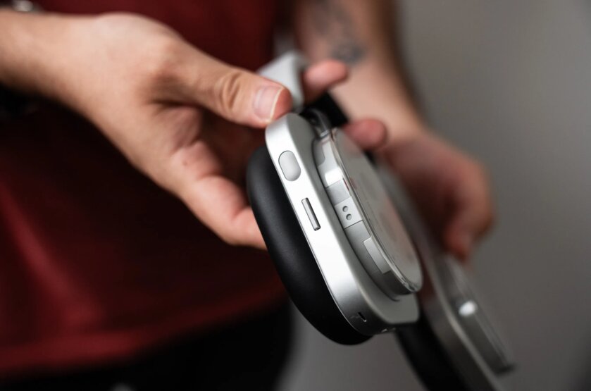 Эти наушники действительно удивляют! Состоялся релиз Nothing Headphone (1)