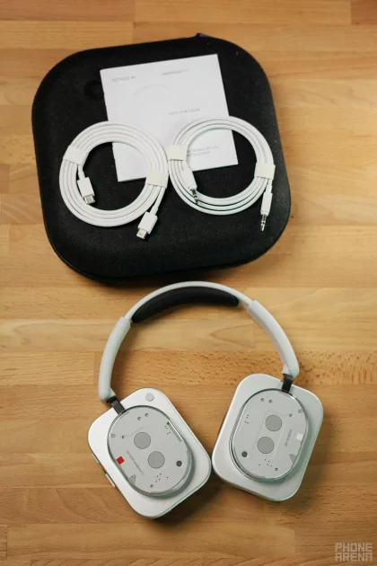 Странные, полноразмерные, классные, уникальные — обзор наушников Nothing Headphone (1) — Дизайн. 7