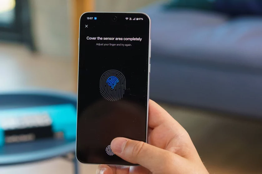 Обзор OnePlus Nord 5 — умудрились сделать и хуже, и лучше одновременно. Вот что из этого вышло — Дизайн. 9