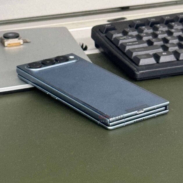 Интересно, но удобно ли? В сети появились фото «трикладушки» от TECNO