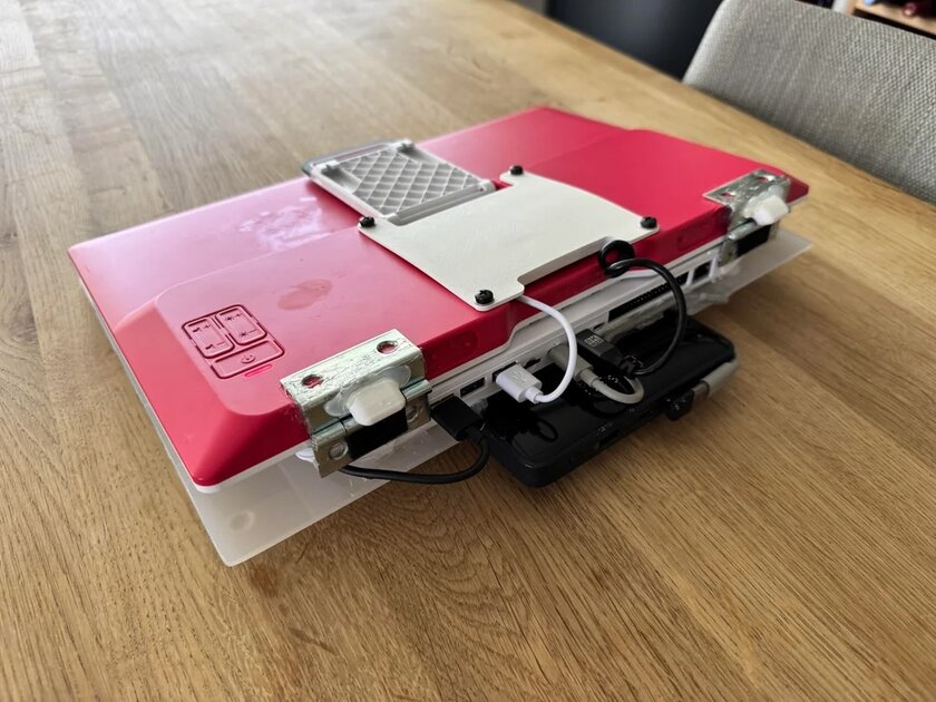 Энтузиаст собрал полноценный ноутбук на базе Raspberry Pi 500 — он весит 2,3 кг