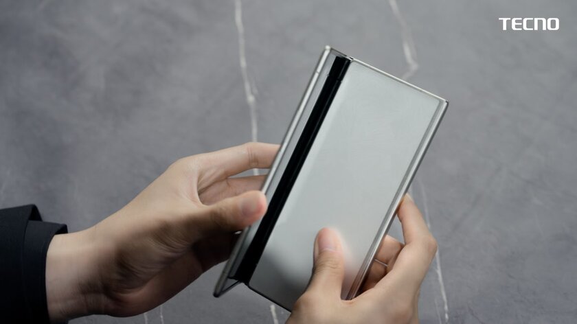 TECNO показала свою «трикладушку» Phantom Ultimate G Fold: она очень тонкая