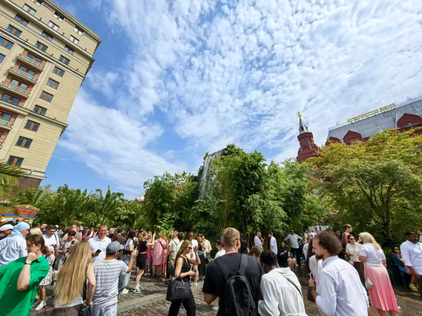 Присмотритесь к задней панели — такой камеры больше ни у кого нет! Обзор HUAWEI Pura 80 Ultra — Качество снимков. 95