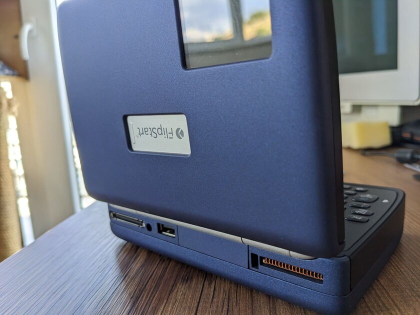 Vulcan FlipStart — дичь-девайс от сооснователя Microsoft