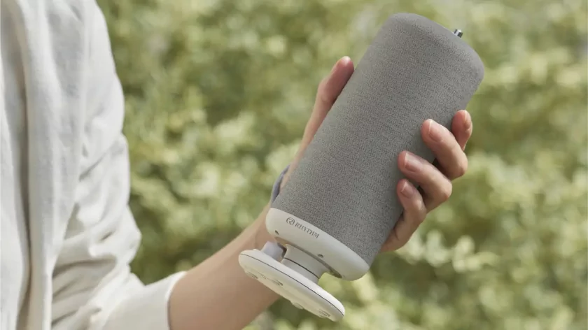 Представлена колонка Crankspeaker: у неё фонарик, часы и динамо-машина