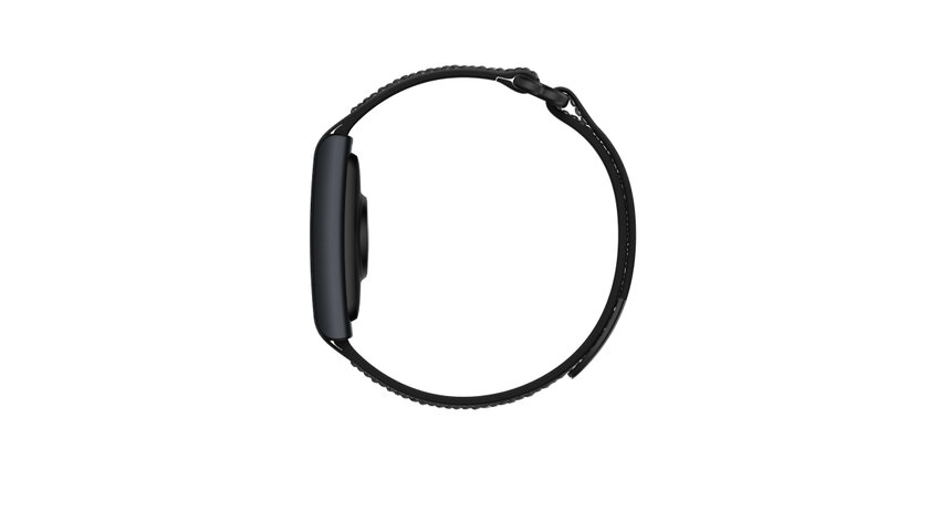 В России стартовали продажи умного браслета Amazfit Helio Strap: у него нет экрана