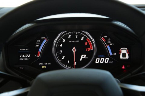 Lamborghini Huracan - что он тут делает?