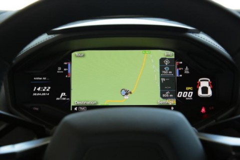 Lamborghini Huracan - что он тут делает?