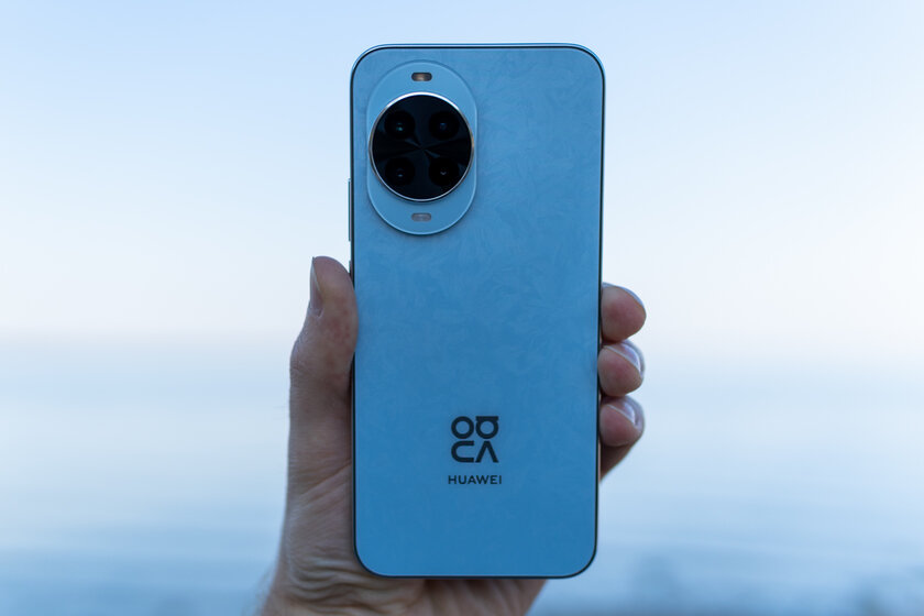 Новогодние подарки из мира высоких технологий: выбираем интересные гаджеты HUAWEI