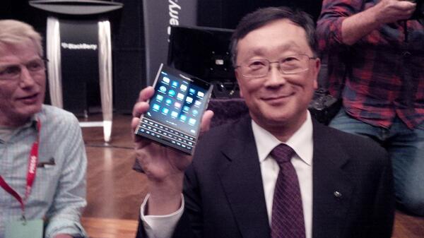 Джон Чен подтвердил выпуск нового смартфона BlackBerry Passport