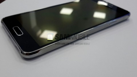 Samsung Galaxy Alpha замечен на фотографиях