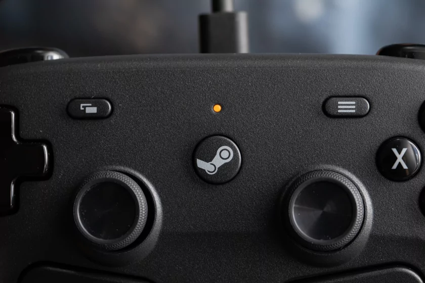 Геймпад есть, консоли нет: Valve выпустила Steam Controller без Steam Machine