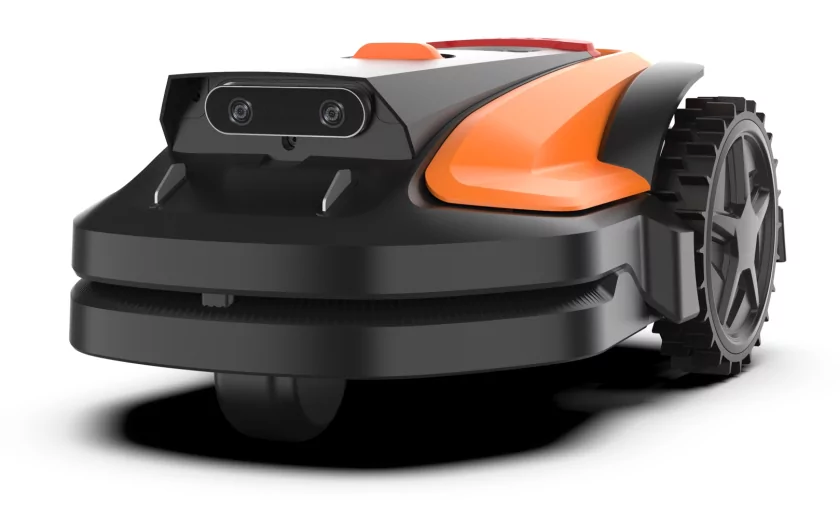 Robokos предлагает проводные и беспроводные роботы-газонокосилки — простые и эффективные решения