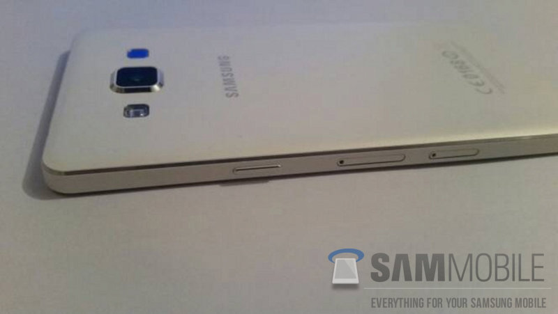 Очередные фото Samsung Galaxy A5 вновь появляются в сети
